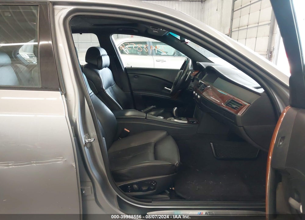 2006 BMW M5 VIN: WBSNB93566B583983