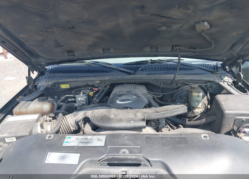 2002 CHEVROLET TAHOE LT VIN: 1GNEC13Z92R276888