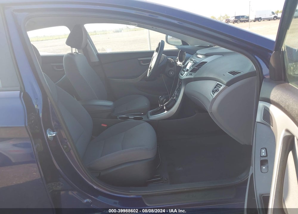 2014 HYUNDAI ELANTRA SE VIN: 5NPDH4AE4EH503083