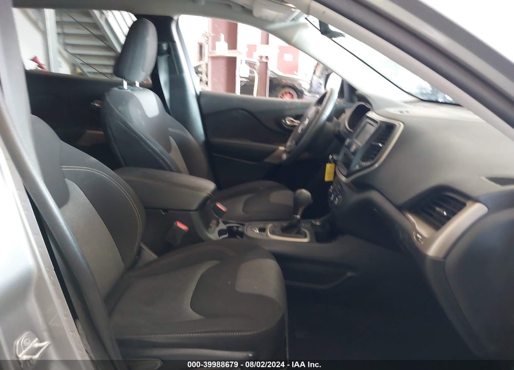 2018 JEEP CHEROKEE LATITUDE 4X4 VIN: 1C4PJMCB7JD564710