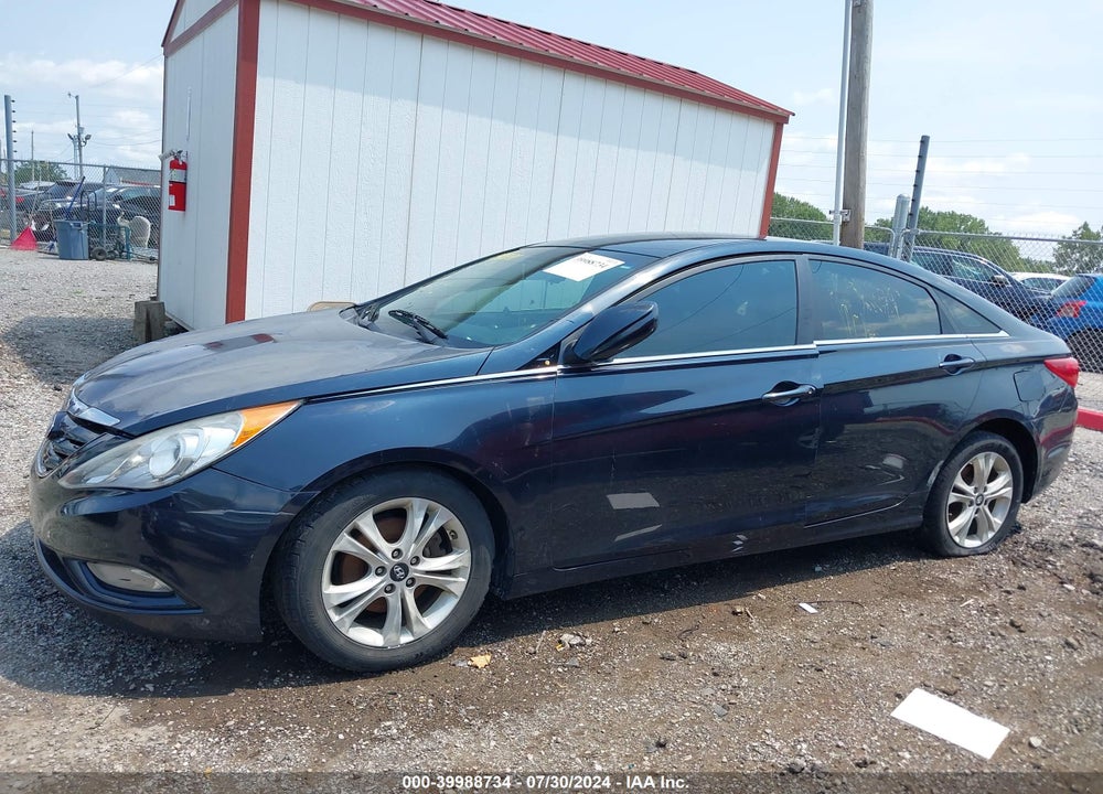 2013 HYUNDAI SONATA GLS VIN: 5NPEB4AC2DH712406