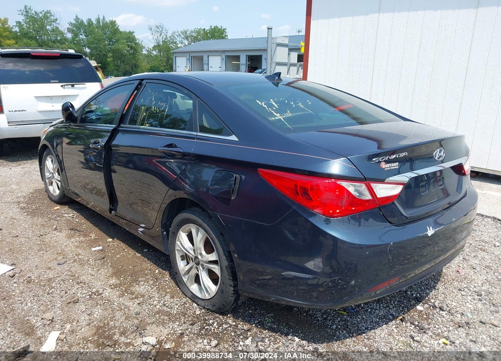 2013 HYUNDAI SONATA GLS VIN: 5NPEB4AC2DH712406