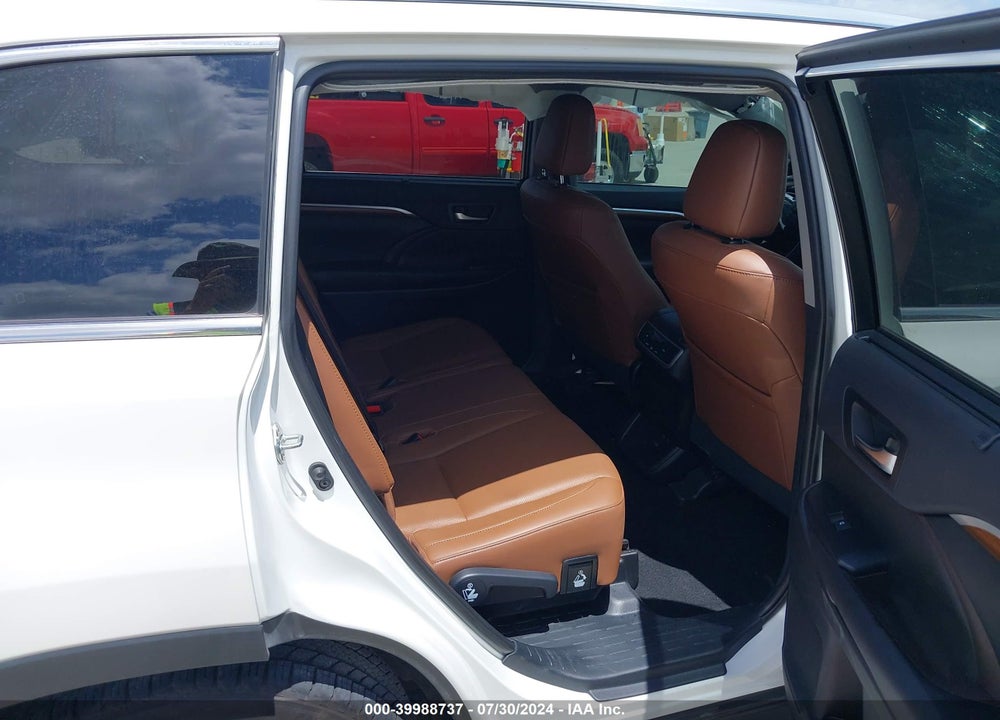 2019 TOYOTA HIGHLANDER LIMITED VIN: 5TDYZRFH1KS349260