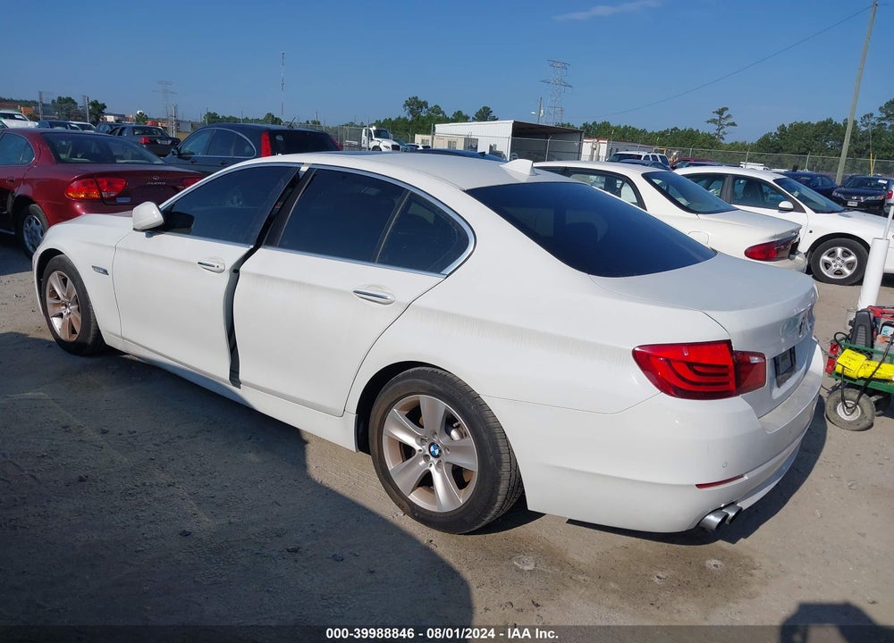2011 BMW 528I VIN: WBAFR1C57BC750569