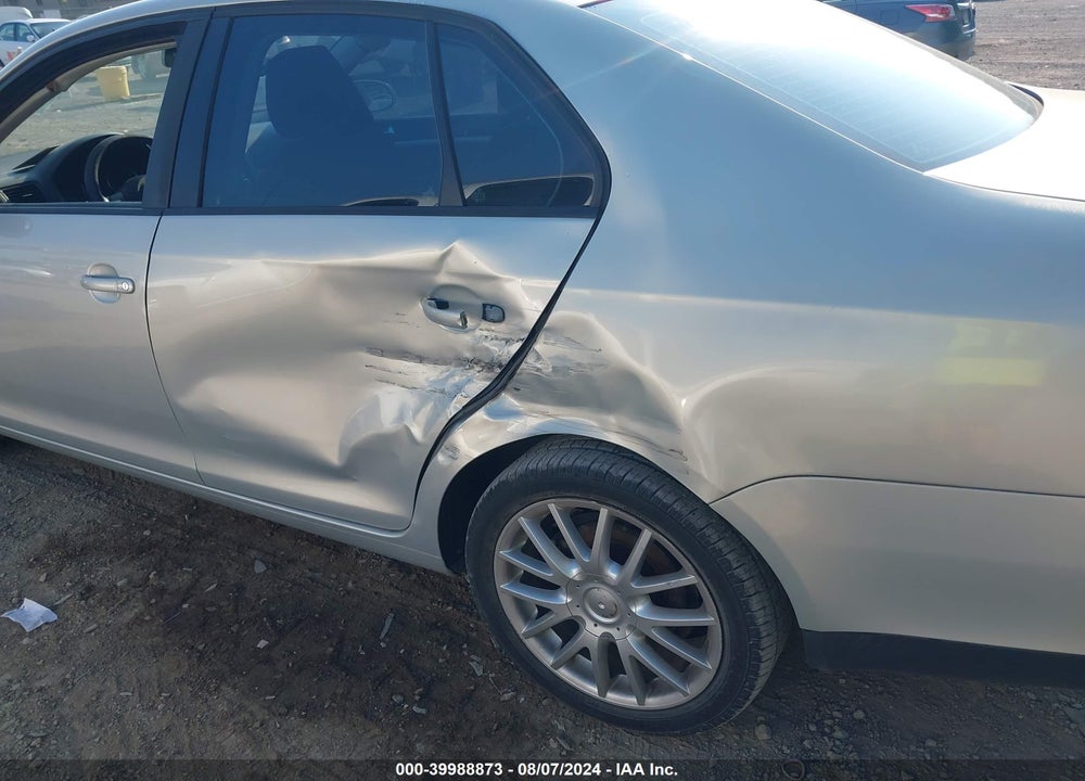 2010 VOLKSWAGEN JETTA S VIN: 3VWJX7AJ3AM075545