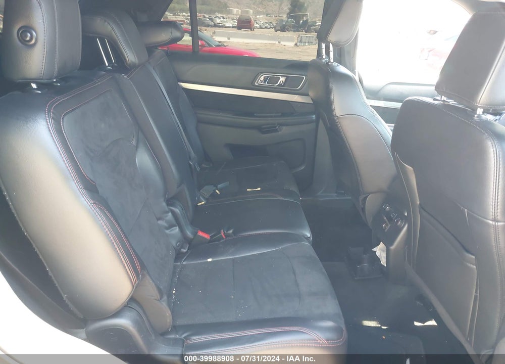 2018 FORD EXPLORER XLT VIN: 1FM5K7D8XJGB09496