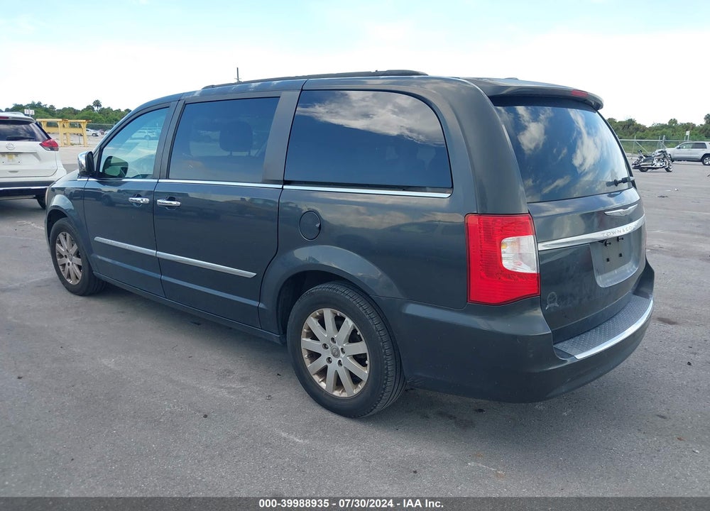 2011 CHRYSLER TOWN & COUNTRY TOURING-L VIN: 2A4RR8DG7BR677374