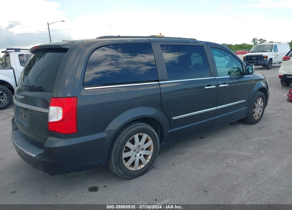 2011 CHRYSLER TOWN & COUNTRY TOURING-L VIN: 2A4RR8DG7BR677374