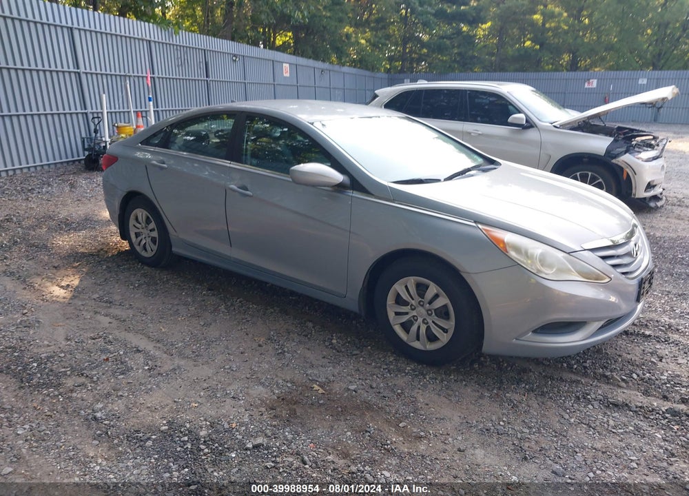 2011 HYUNDAI SONATA VIN: 5NPEB4AC5BH146481