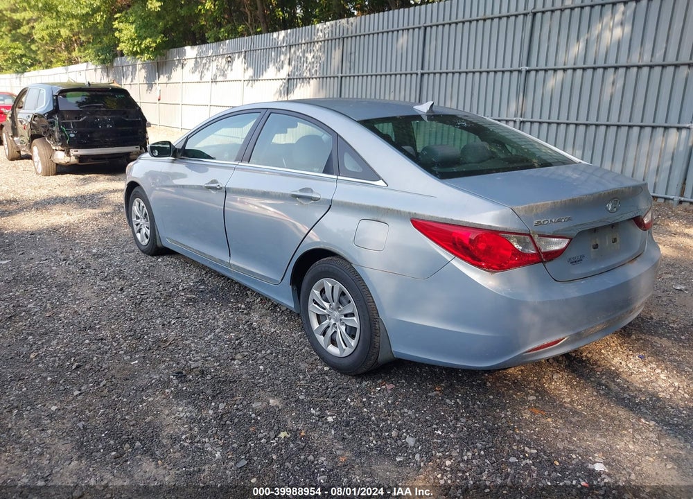 2011 HYUNDAI SONATA VIN: 5NPEB4AC5BH146481