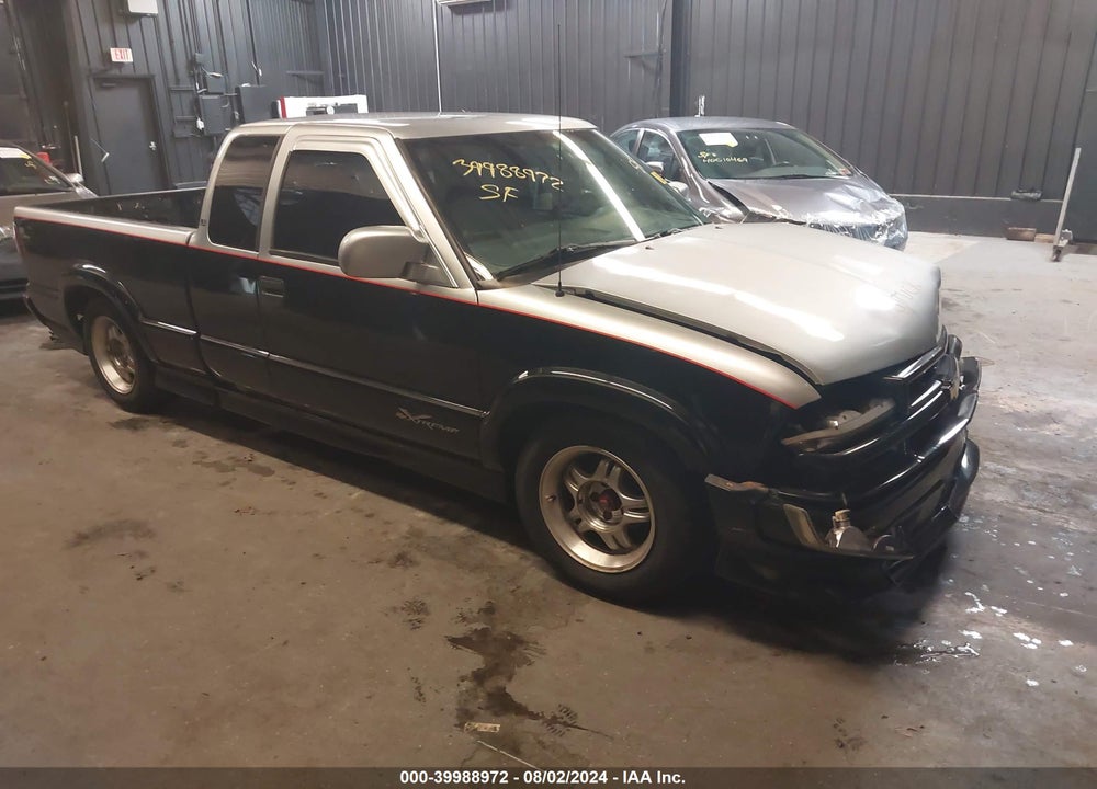 2000 CHEVROLET S-10 LS VIN: 1GCCS19W2Y8260546