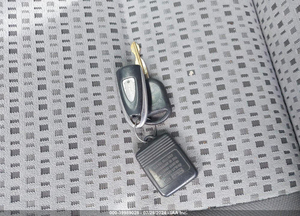 2007 FORD FOCUS S/SE/SES VIN: 1FAFP34N27W360266