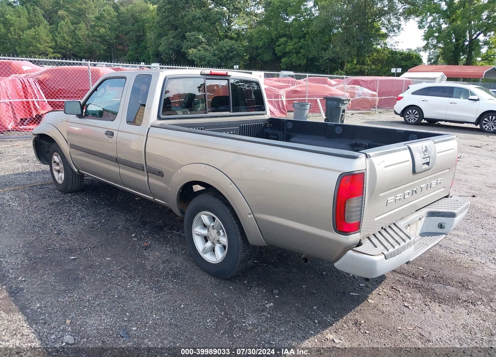 2002 NISSAN FRONTIER XE VIN: 1N6DD26S12C310084