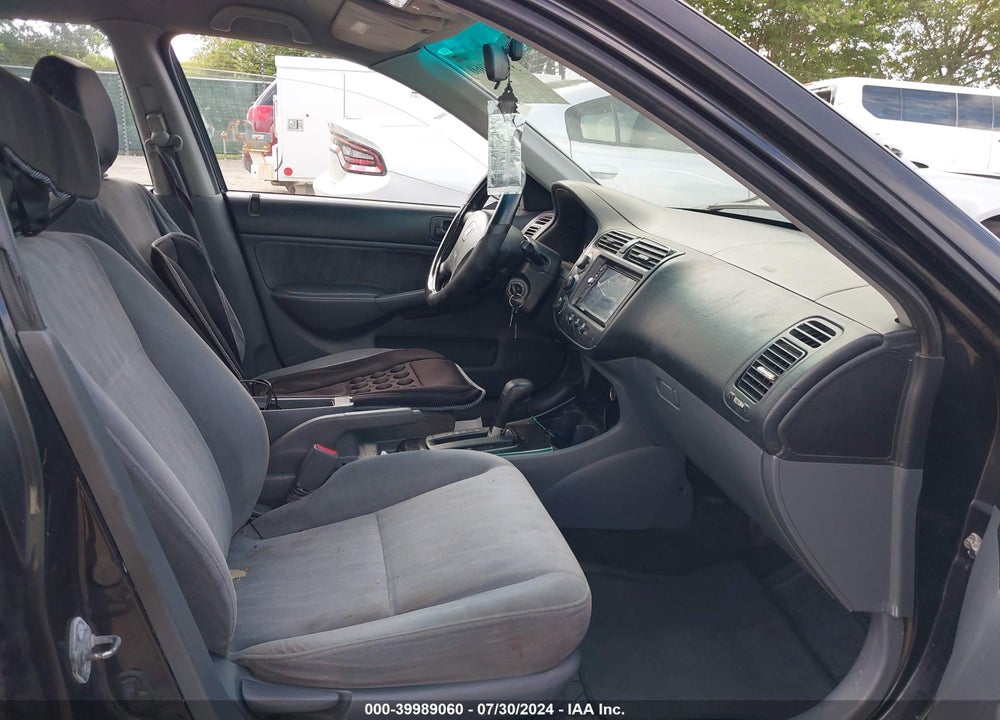2005 HONDA CIVIC LX VIN: 2HGES16515H569324