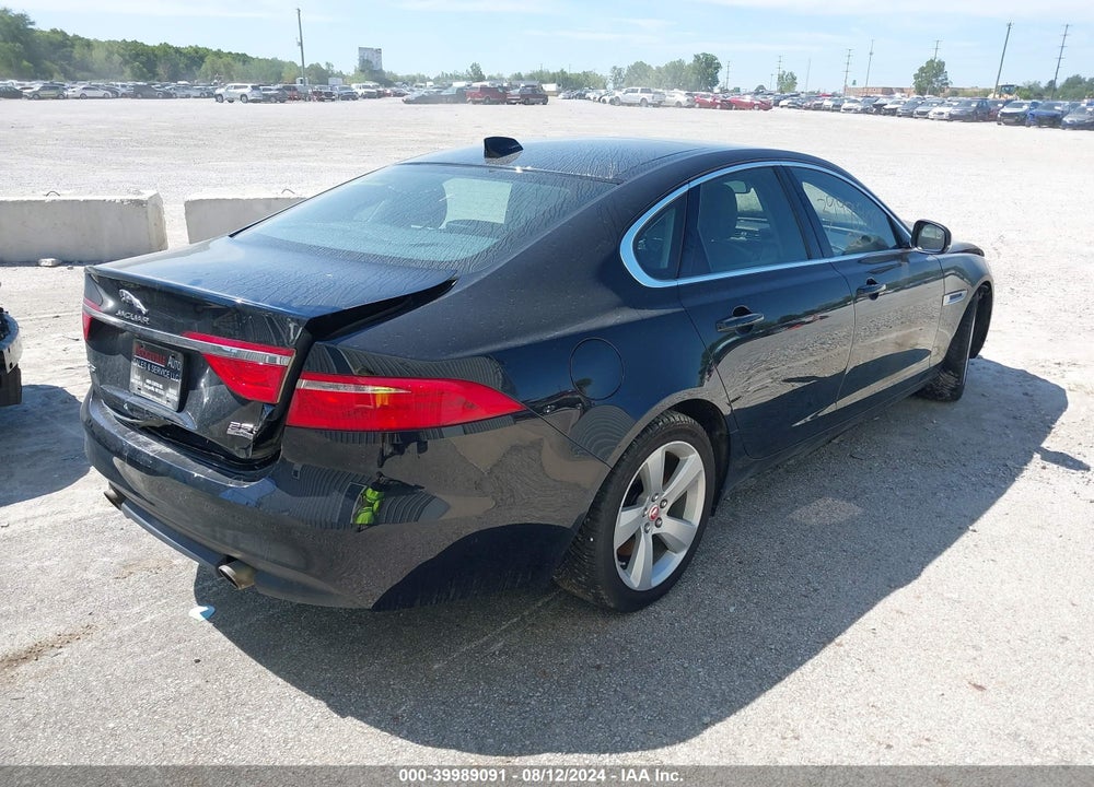 2018 JAGUAR XF 25T VIN: SAJBS4FX6JCY69766