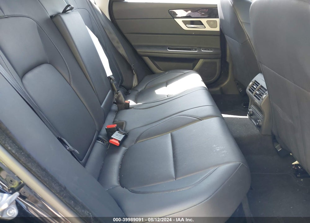 2018 JAGUAR XF 25T VIN: SAJBS4FX6JCY69766