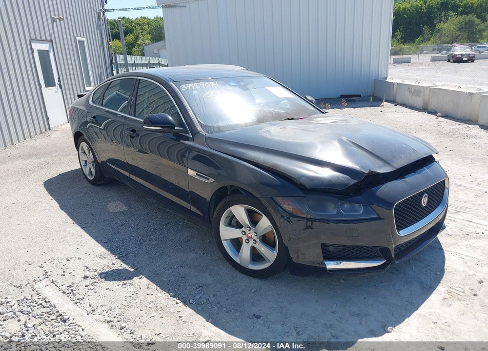 2018 JAGUAR XF 25T VIN: SAJBS4FX6JCY69766