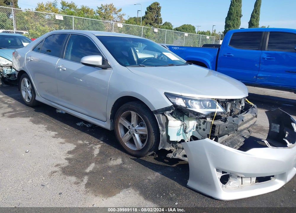 2014 TOYOTA CAMRY SE VIN: 4T1BF1FK0EU385495