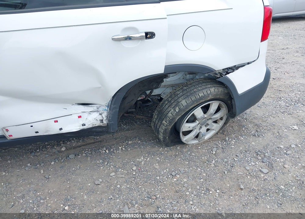 2012 KIA SORENTO LX V6 VIN: 5XYKTDA2XCG297767