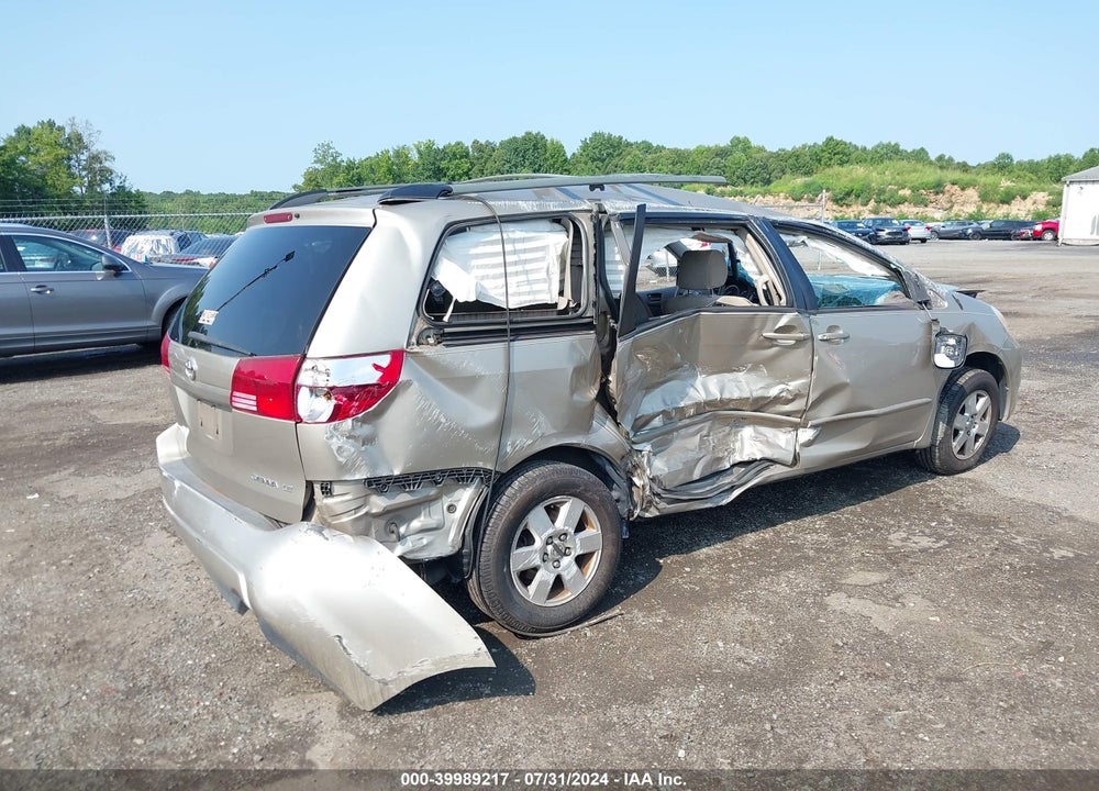 2004 TOYOTA SIENNA LE VIN: 5TDZA23C94S115379