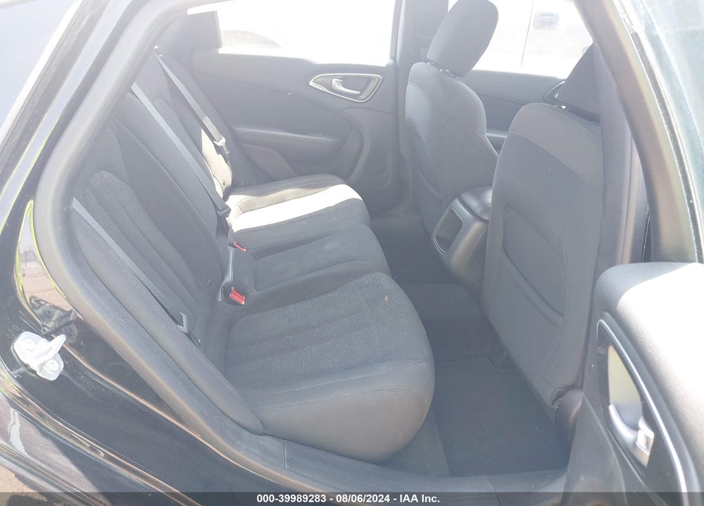 2016 CHRYSLER 200 TOURING VIN: 1C3CCCFB7GN196695