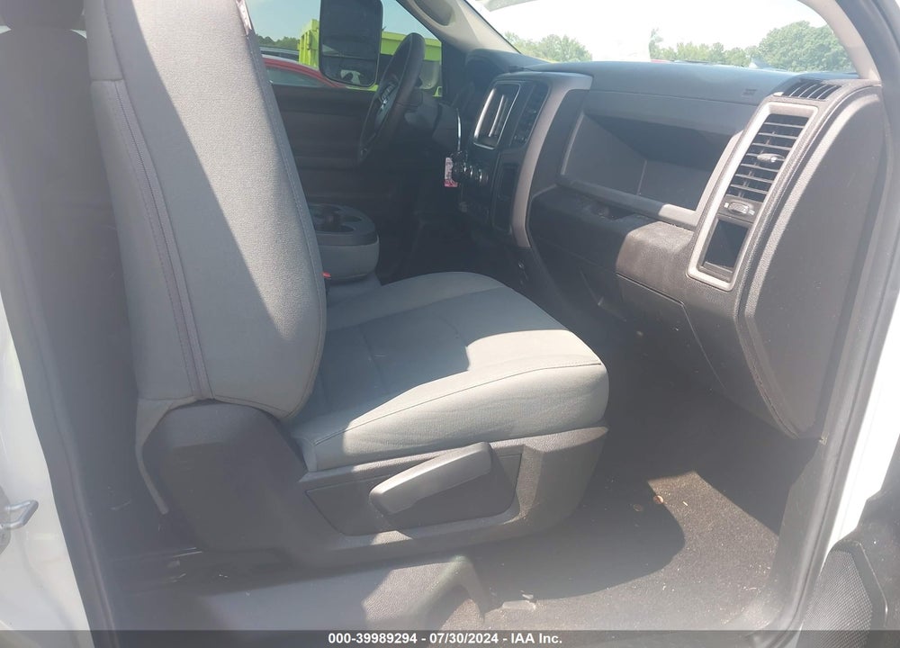 2017 RAM 1500 EXPRESS 4X4 5'7 BOX VIN: 1C6RR7KG5HS830660