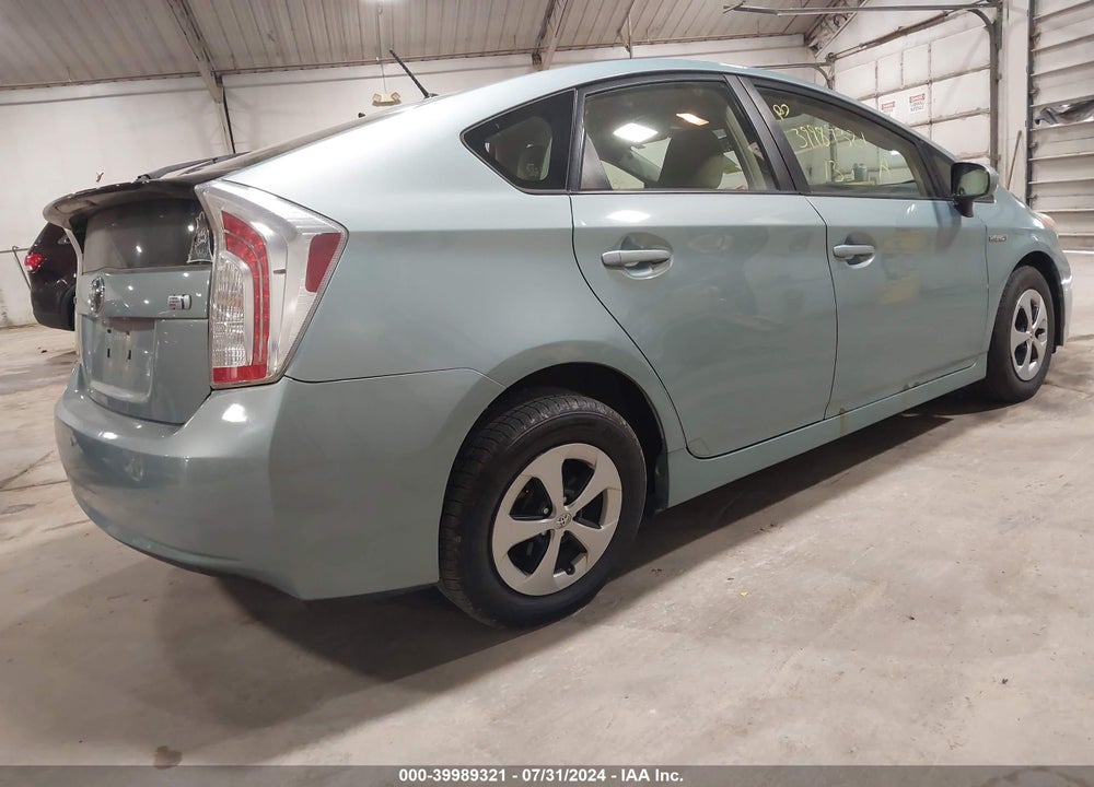 2013 TOYOTA PRIUS TWO VIN: JTDKN3DUXD1618502