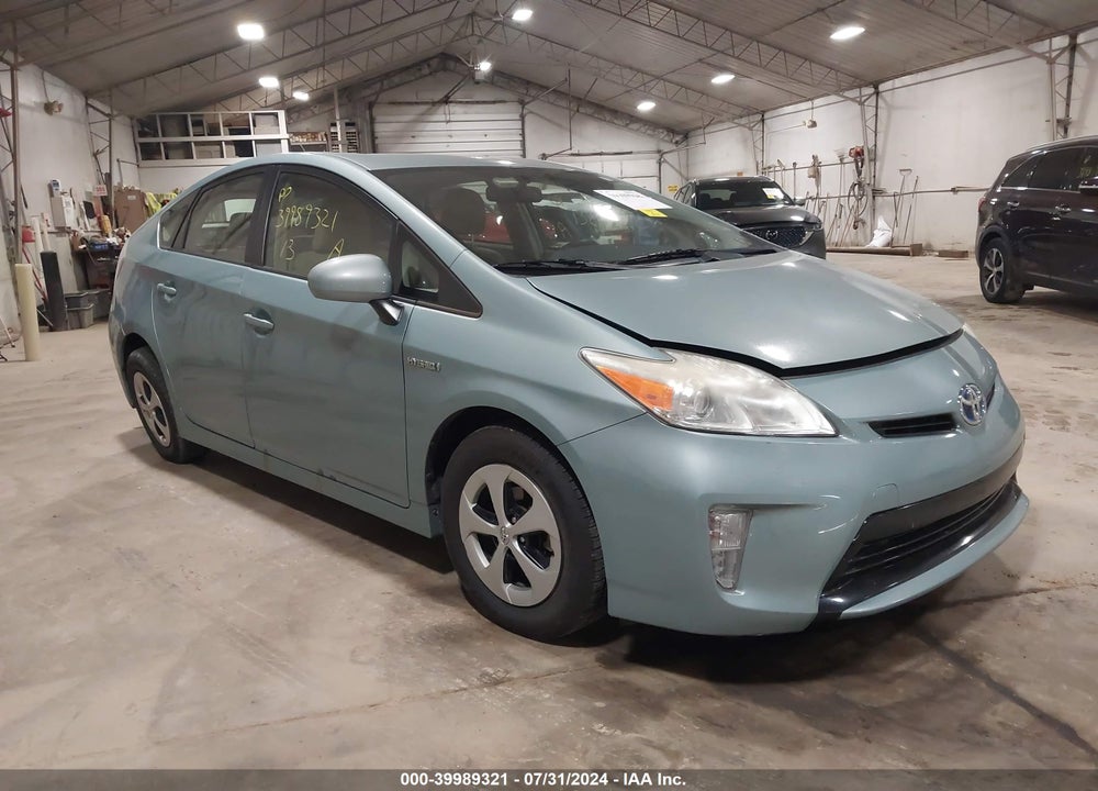 2013 TOYOTA PRIUS TWO VIN: JTDKN3DUXD1618502