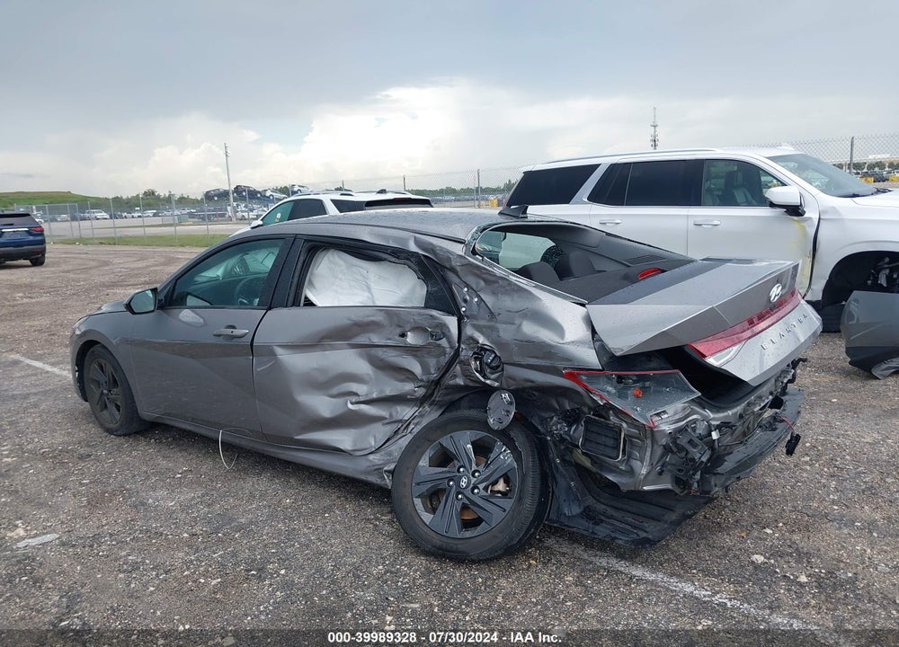 2021 HYUNDAI ELANTRA SEL VIN: KMHLM4AG5MU122920