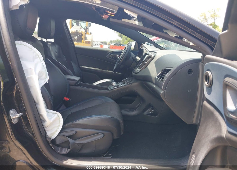 2015 CHRYSLER 200 S VIN: 1C3CCCDG0FN644448