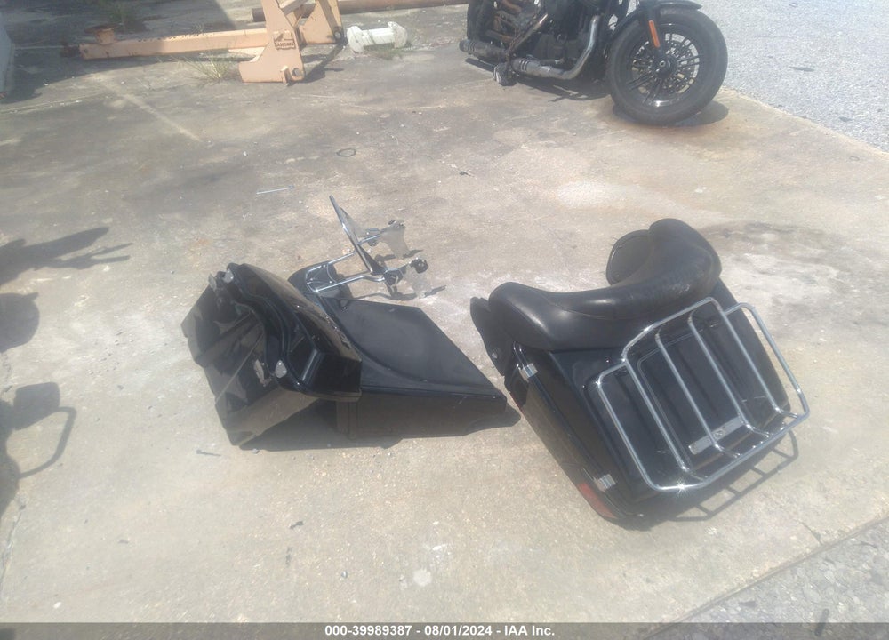 2007 HARLEY-DAVIDSON FLHT VIN: 1HD1FV4177Y643460