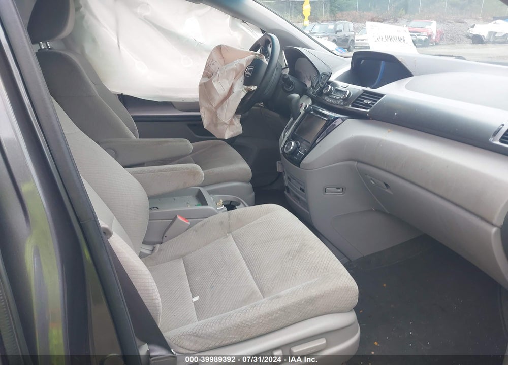 2016 HONDA ODYSSEY SE VIN: 5FNRL5H39GB158598