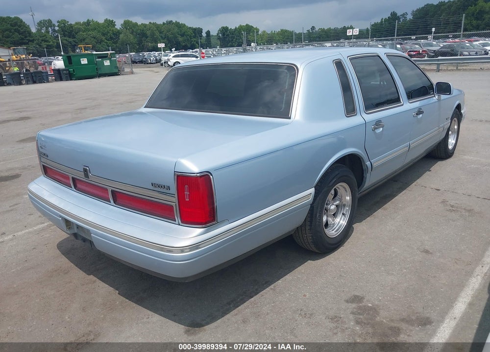 1997 LINCOLN TOWN CAR SIGNATURE VIN: 1LNLM82W5VY759961