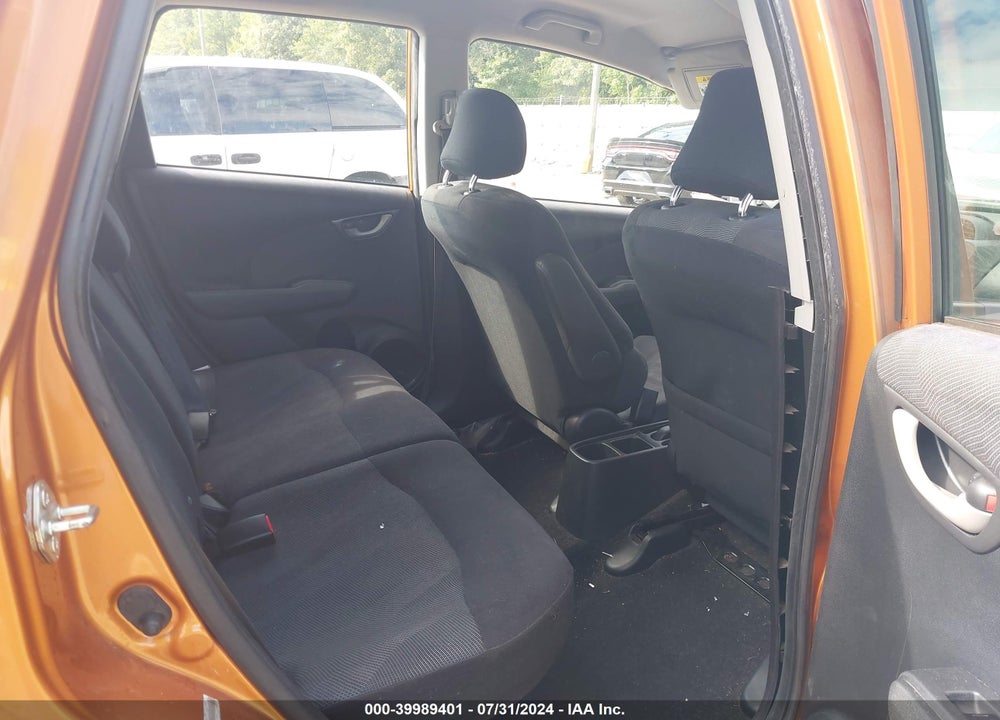 2011 HONDA FIT SPORT VIN: JHMGE8H57BC012077