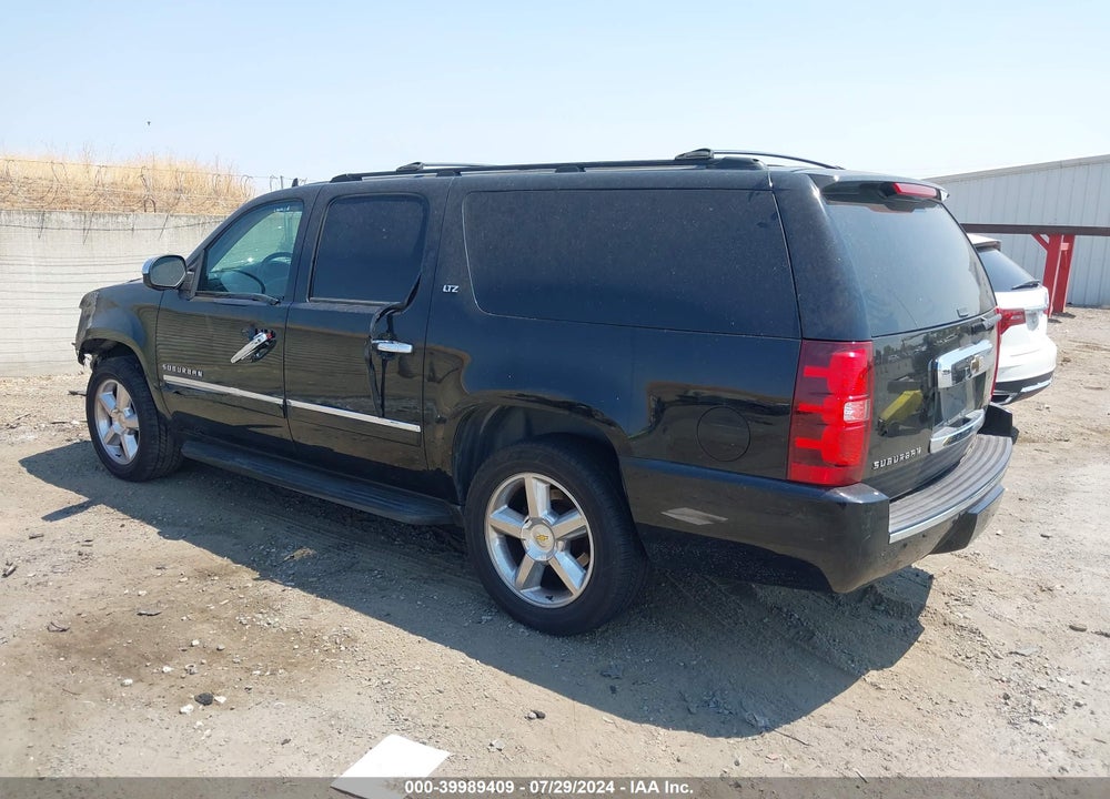 2010 CHEVROLET SUBURBAN 1500 LTZ VIN: 1GNUCKE07AR276306