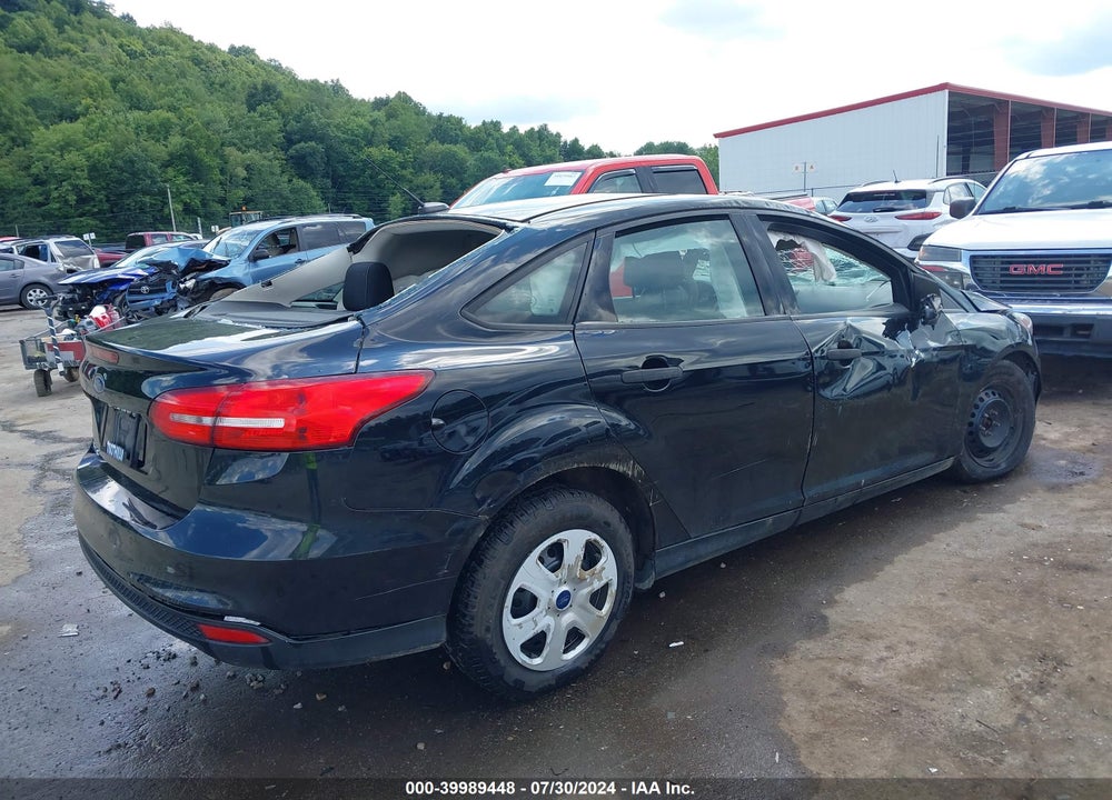 2018 FORD FOCUS S VIN: 1FADP3E22JL228287
