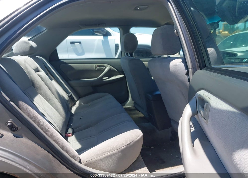 2000 TOYOTA CAMRY CE VIN: 4T1BG22K9YU680995