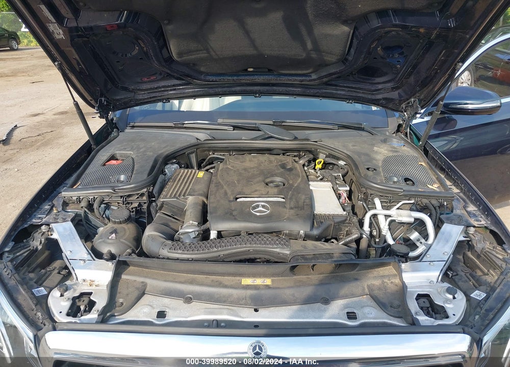 2018 MERCEDES-BENZ E 300 4MATIC VIN: WDDZF4KB4JA449923