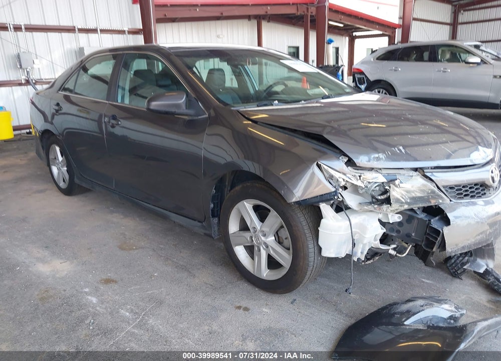 2014 TOYOTA CAMRY SE VIN: 4T1BF1FK1EU442206