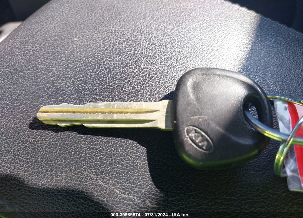 2009 KIA RONDO LX VIN: KNAFG528797254828