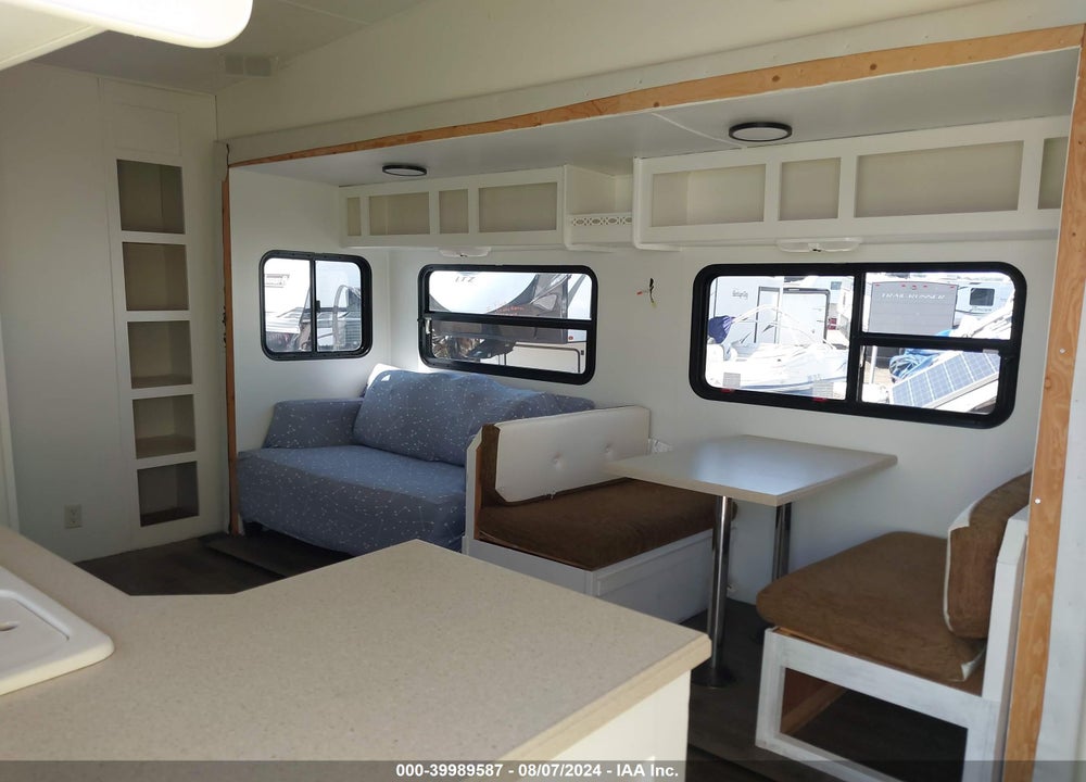 2008 CARDINAL 33BH VIN: 4X4FCAJ238G092774