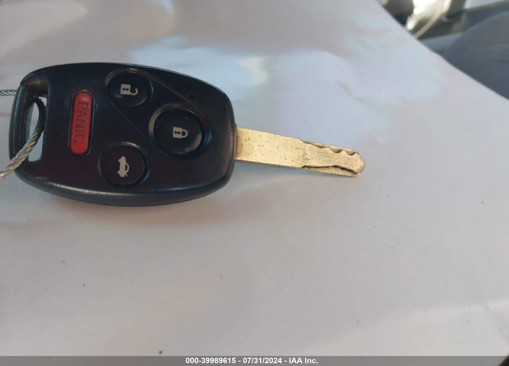 2012 HONDA ACCORD 2.4 LX-P VIN: 1HGCP2F40CA111680