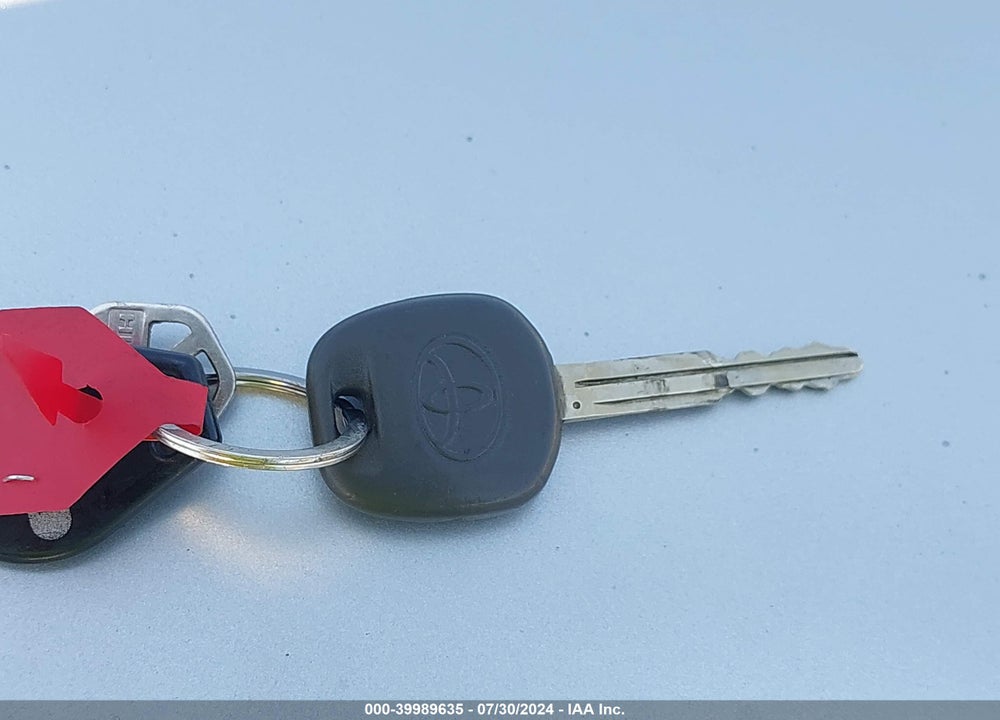 2009 TOYOTA COROLLA VIN: JTDBL40E09J016970