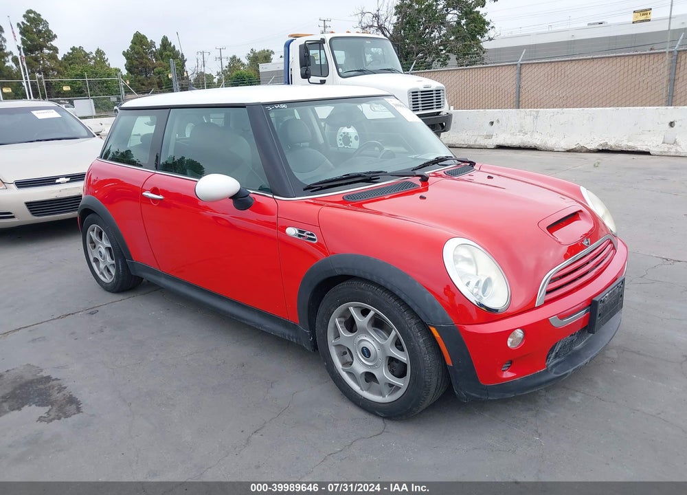 2006 MINI COOPER S VIN: WMWRE335X6TJ35671