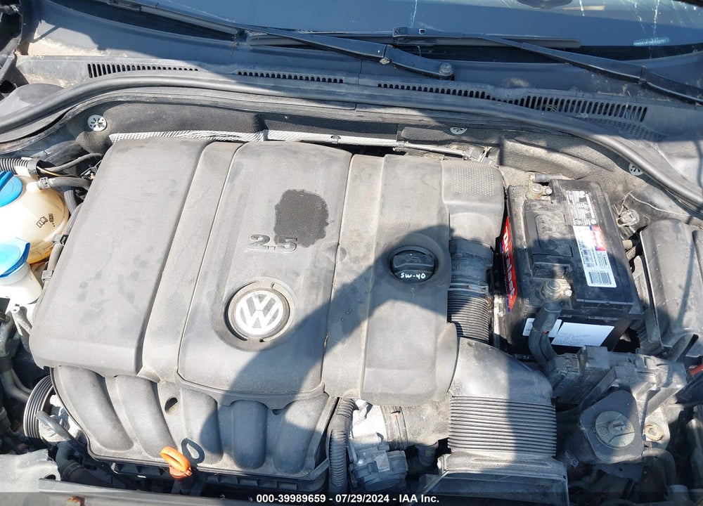 2011 VOLKSWAGEN JETTA 2.5L SE VIN: 3VWDZ7AJ3BM302791