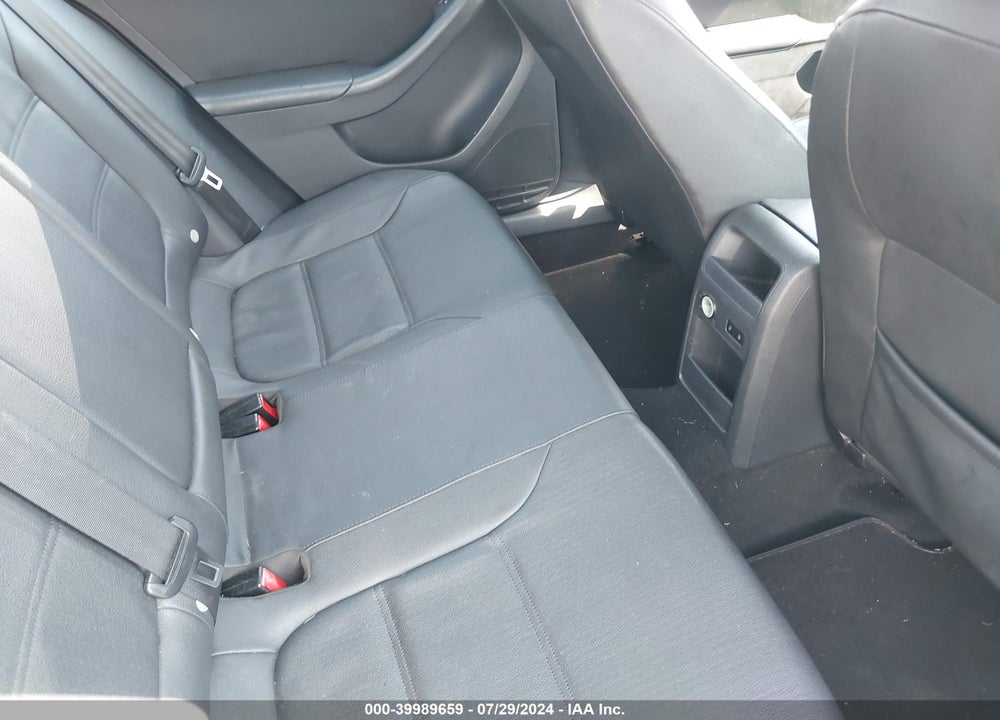 2011 VOLKSWAGEN JETTA 2.5L SE VIN: 3VWDZ7AJ3BM302791