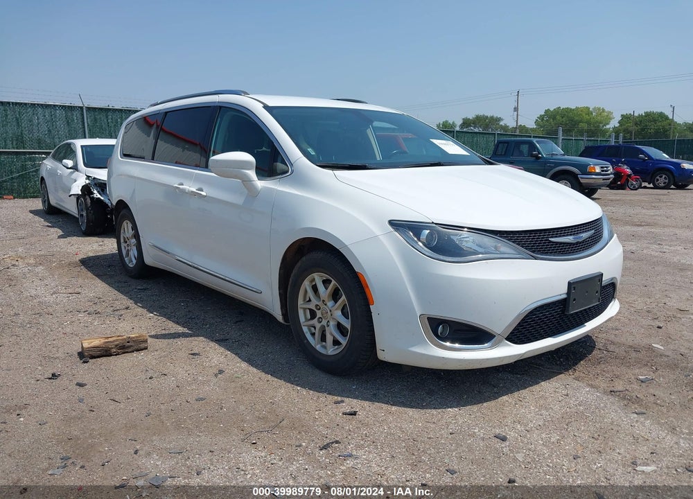 2020 CHRYSLER PACIFICA TOURING L VIN: 2C4RC1BG5LR120367