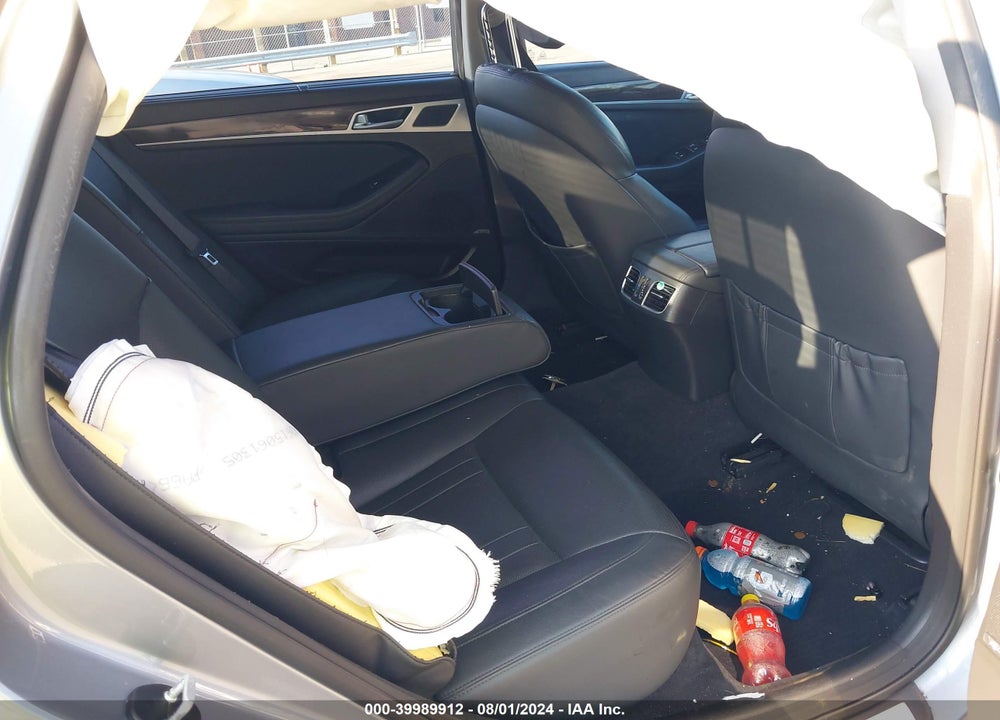 2016 HYUNDAI GENESIS 3.8 VIN: KMHGN4JE7GU125819