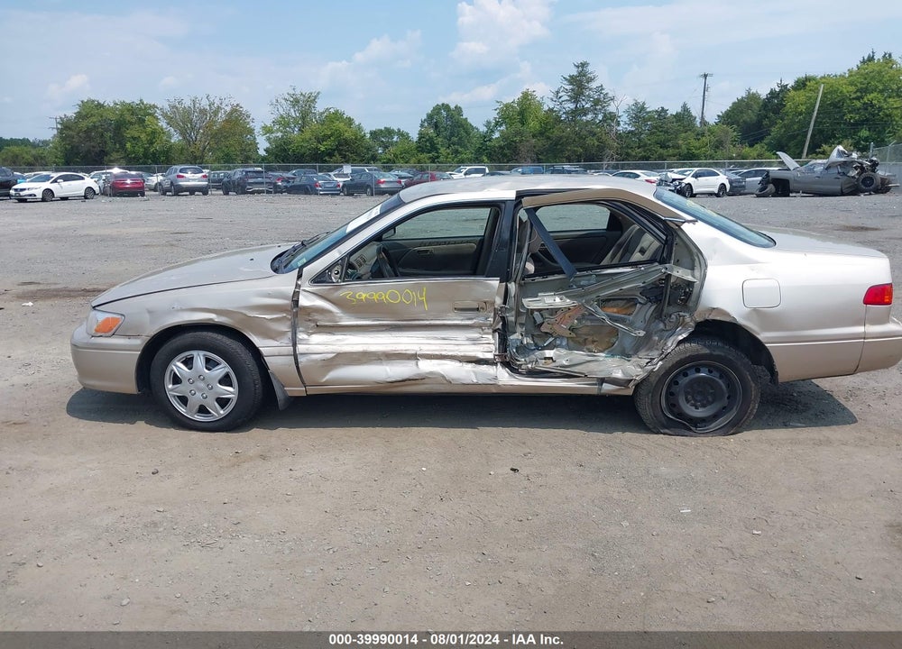 2000 TOYOTA CAMRY LE VIN: JT2BG22K8Y0447470
