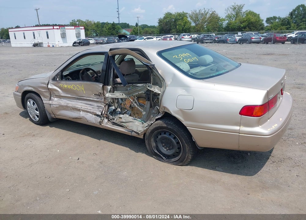 2000 TOYOTA CAMRY LE VIN: JT2BG22K8Y0447470
